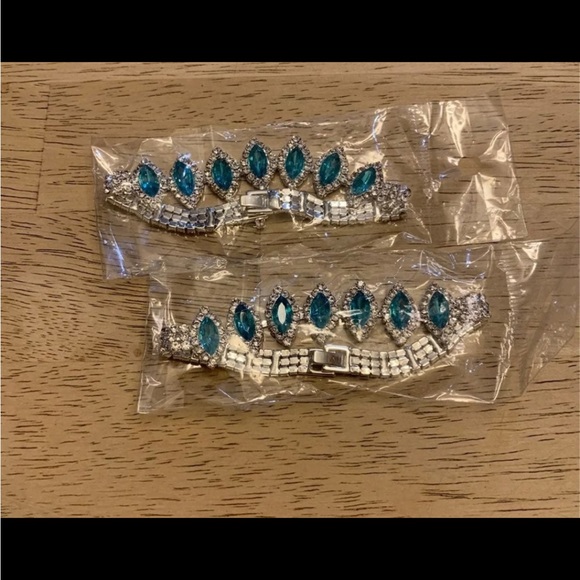 Bracelets - Picture 1 of 2